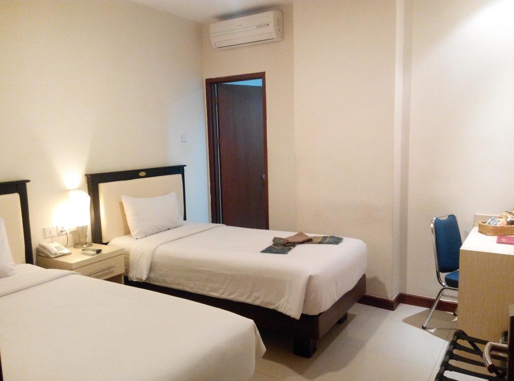 Ion Hotel Padang  Exterior photo