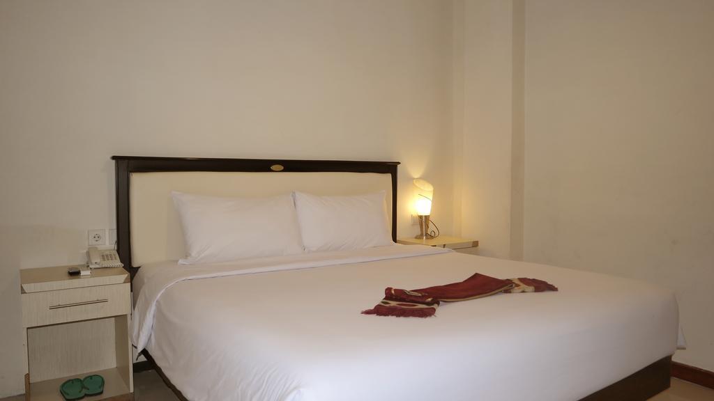 Ion Hotel Padang  Exterior photo